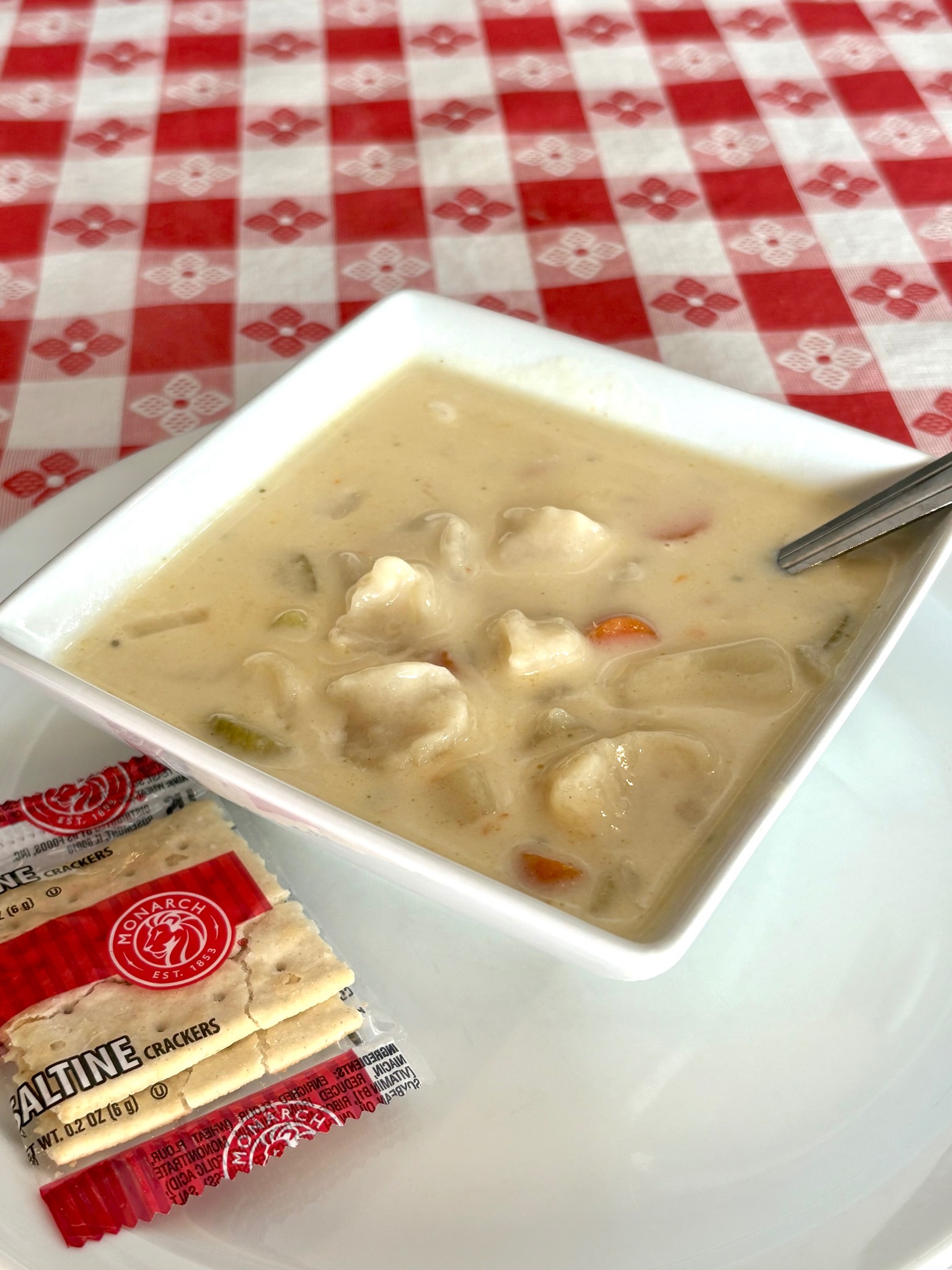 Canadian Maple Black Lions Pub